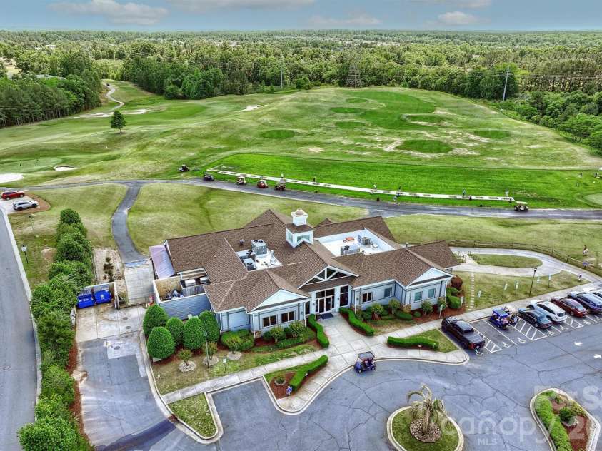 23116 Kingfisher Drive, Fort Mill, SC 29707.  MLS# CAR4378477, YatesRealty ID 21361. 