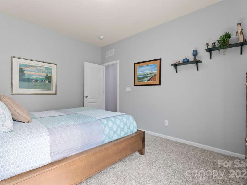 11124 Chapeclane Road, Charlotte, NC 28278.  MLS# CAR4233516, YatesRealty ID 21362. 