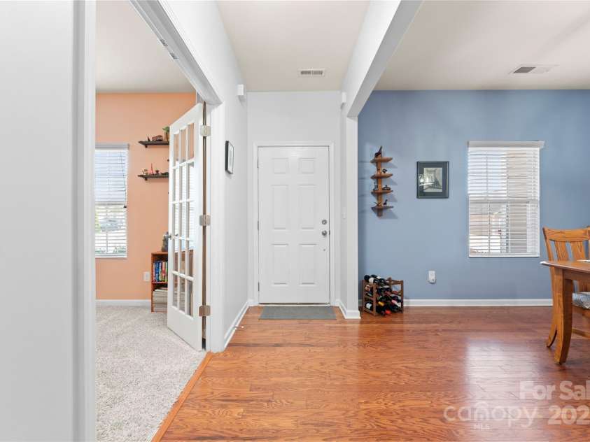 11124 Chapeclane Road, Charlotte, NC 28278.  MLS# CAR4233516, YatesRealty ID 21362. Livingroom and Dining rooms