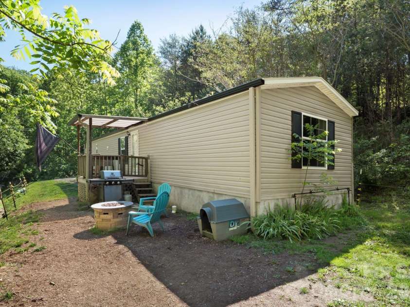 23 Lela Lane, Alexander, NC 28701.  MLS# CAR4378997, YatesRealty ID 21362. 