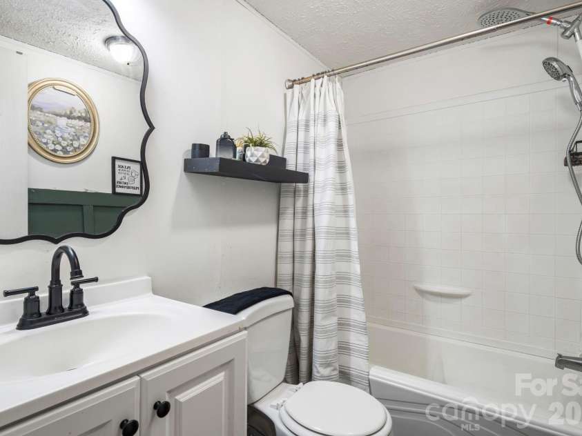 23 Lela Lane, Alexander, NC 28701.  MLS# CAR4378997, YatesRealty ID 21362. 
