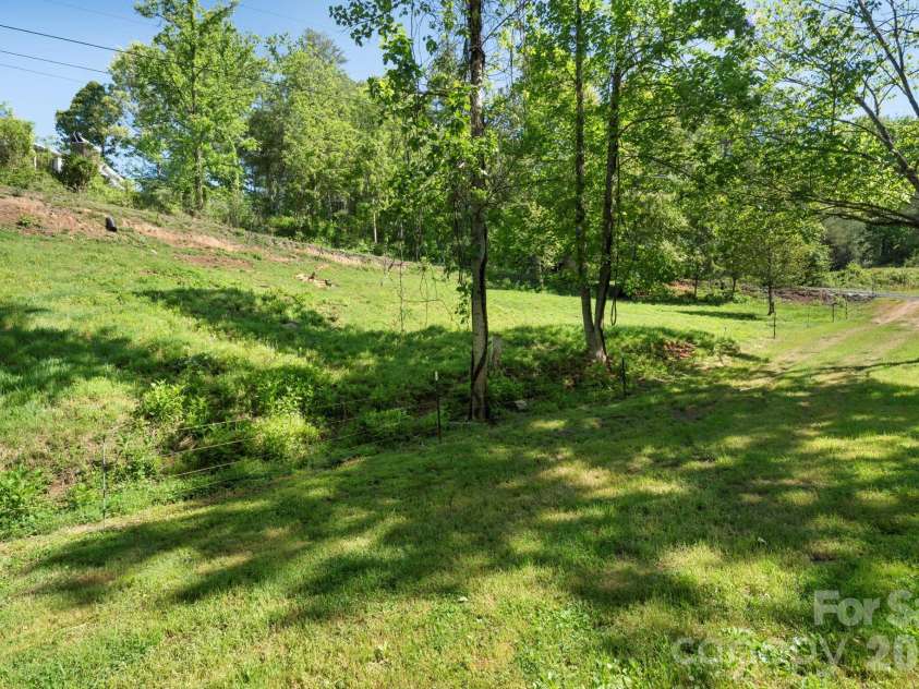 23 Lela Lane, Alexander, NC 28701.  MLS# CAR4378997, YatesRealty ID 21362. 