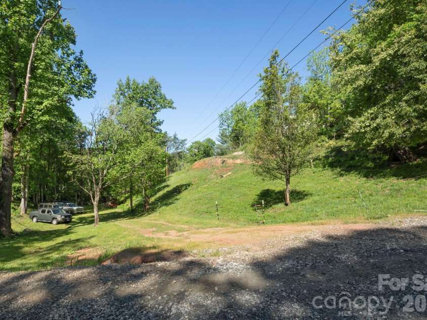 23 Lela Lane, Alexander, NC 28701.  MLS# CAR4378997, YatesRealty ID 21362. 