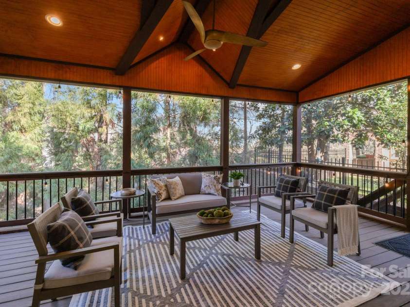8928 Heydon Hall Circle, Charlotte, NC 28210.  MLS# CAR4219004, YatesRealty ID 21363. 