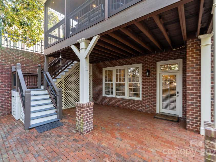 8928 Heydon Hall Circle, Charlotte, NC 28210.  MLS# CAR4219004, YatesRealty ID 21363. 