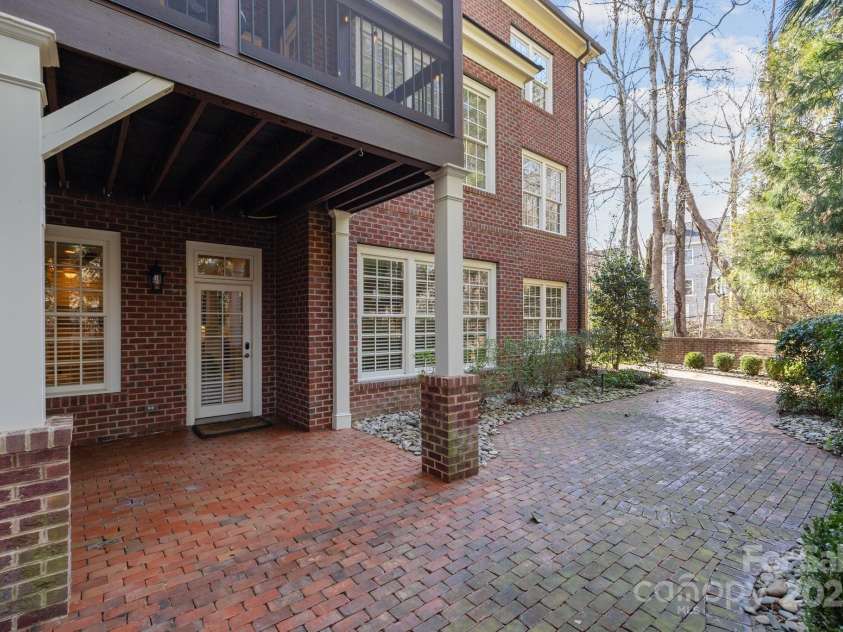 8928 Heydon Hall Circle, Charlotte, NC 28210.  MLS# CAR4219004, YatesRealty ID 21363. 
