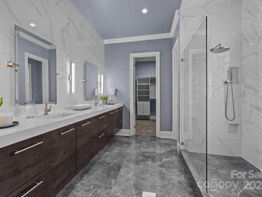 8928 Heydon Hall Circle, Charlotte, NC 28210.  MLS# CAR4219004, YatesRealty ID 21363. 