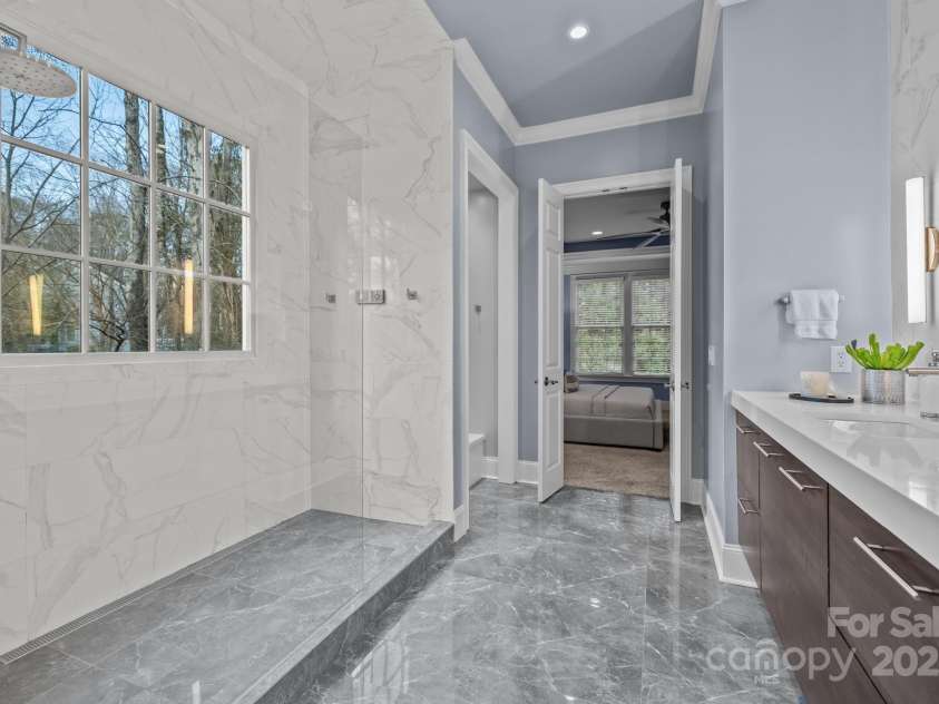 8928 Heydon Hall Circle, Charlotte, NC 28210.  MLS# CAR4219004, YatesRealty ID 21363. 
