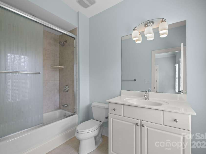 8928 Heydon Hall Circle, Charlotte, NC 28210.  MLS# CAR4219004, YatesRealty ID 21363. 