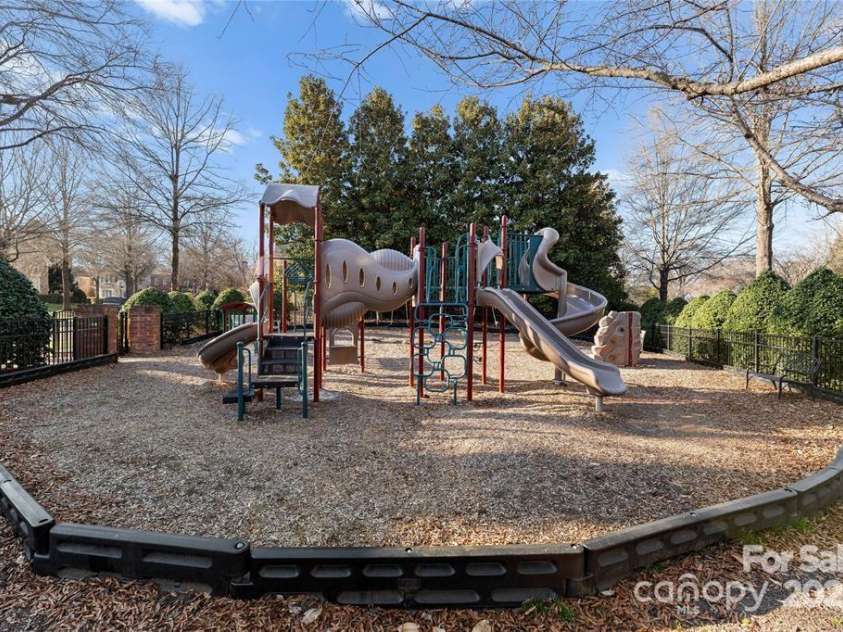 8928 Heydon Hall Circle, Charlotte, NC 28210.  MLS# CAR4219004, YatesRealty ID 21363. 