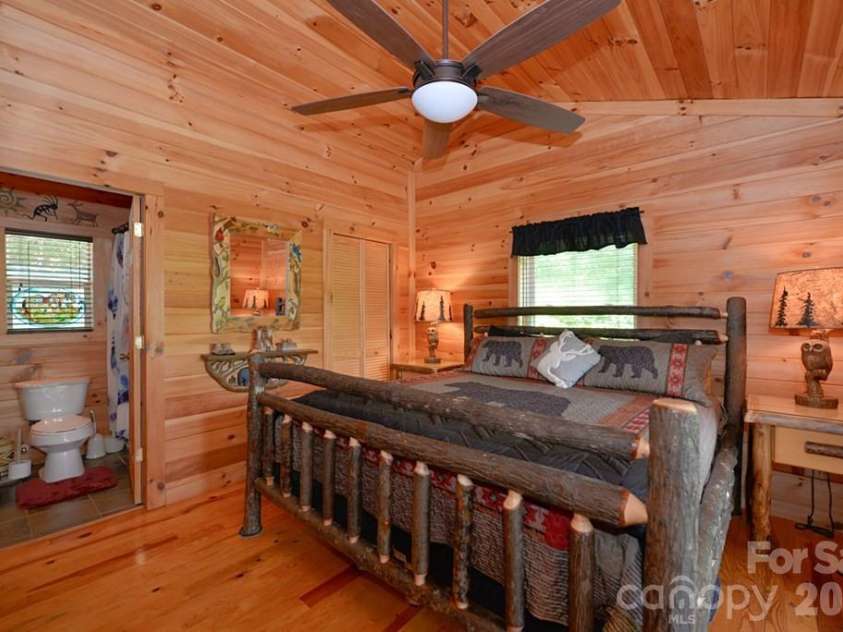 470 Bear Ridge Road, Tuckasegee, NC 28783.  MLS# CAR4381426, YatesRealty ID 21365. 