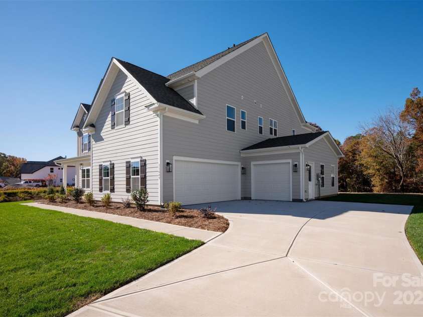 11009 Tyler Brook Lane, Mint Hill, NC 28227.  MLS# CAR4267005, YatesRealty ID 21366. 