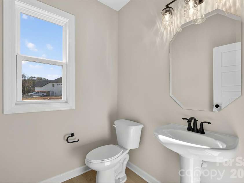 11009 Tyler Brook Lane, Mint Hill, NC 28227.  MLS# CAR4267005, YatesRealty ID 21366. Powder Room