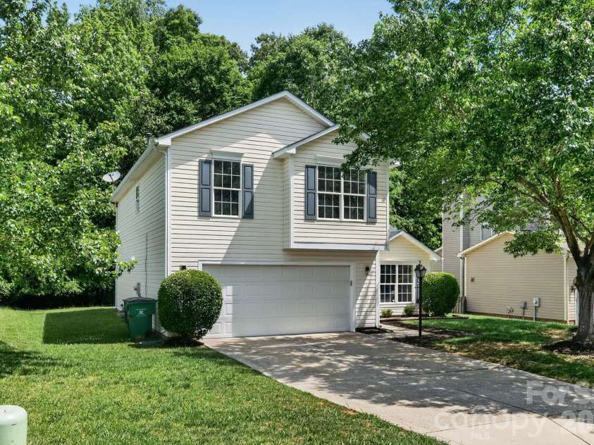5313 Crisfield Road, Charlotte, NC 28269.  MLS# CAR4380964, YatesRealty ID 21369. 
