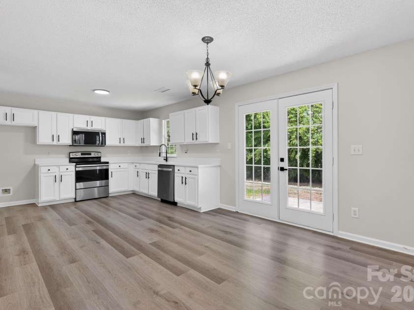 5313 Crisfield Road, Charlotte, NC 28269.  MLS# CAR4380964, YatesRealty ID 21369. 