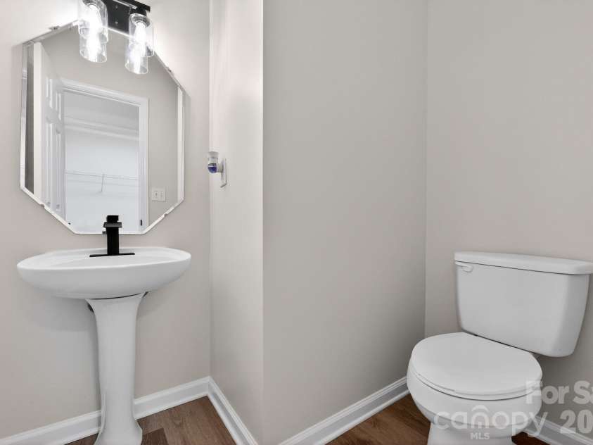 5313 Crisfield Road, Charlotte, NC 28269.  MLS# CAR4380964, YatesRealty ID 21369. 