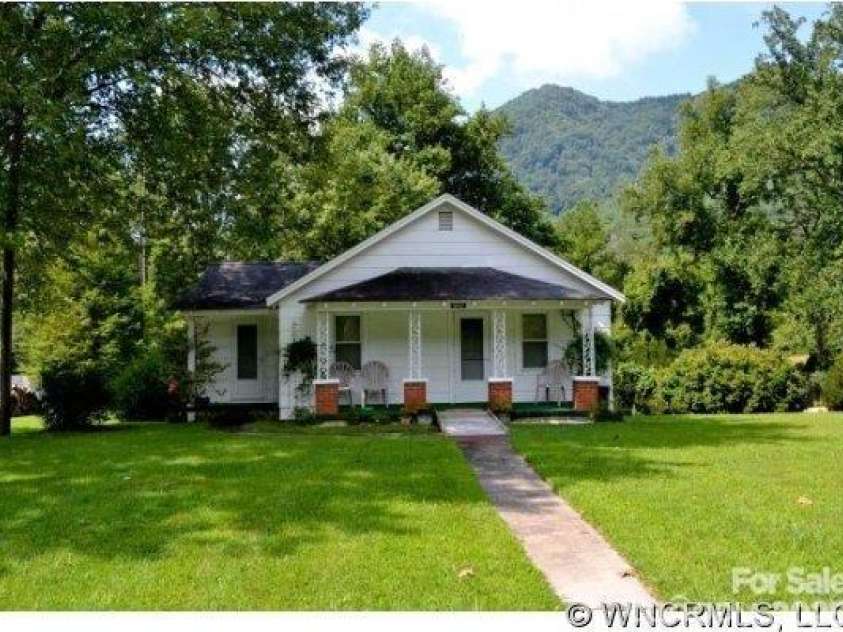 18417 Hwy 221 Highway, Marion, NC 28752.  MLS# CAR4263398, YatesRealty ID 2137. 