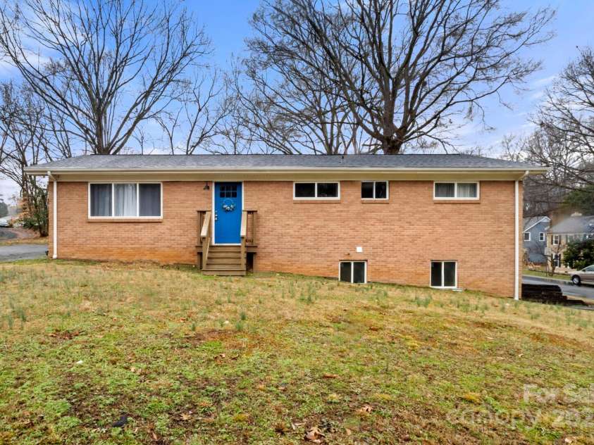 7047 Cheyenne Drive, Charlotte, NC 28262.  MLS# CAR4305493, YatesRealty ID 2137. 