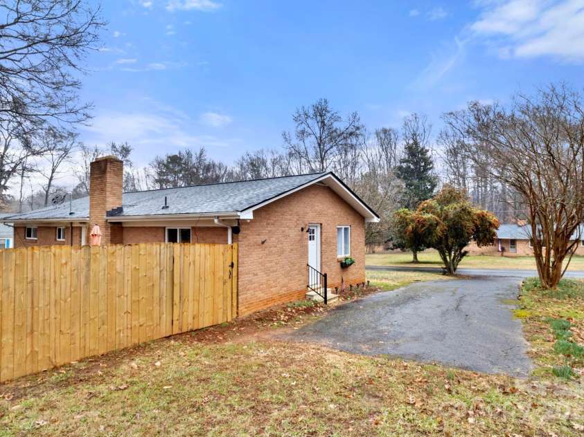 7047 Cheyenne Drive, Charlotte, NC 28262.  MLS# CAR4305493, YatesRealty ID 2137. 