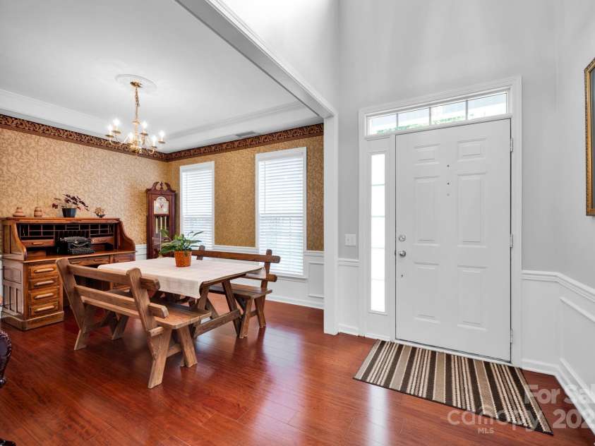 8938 Kestral Ridge Drive, Charlotte, NC 28269.  MLS# CAR4255193, YatesRealty ID 21370. 