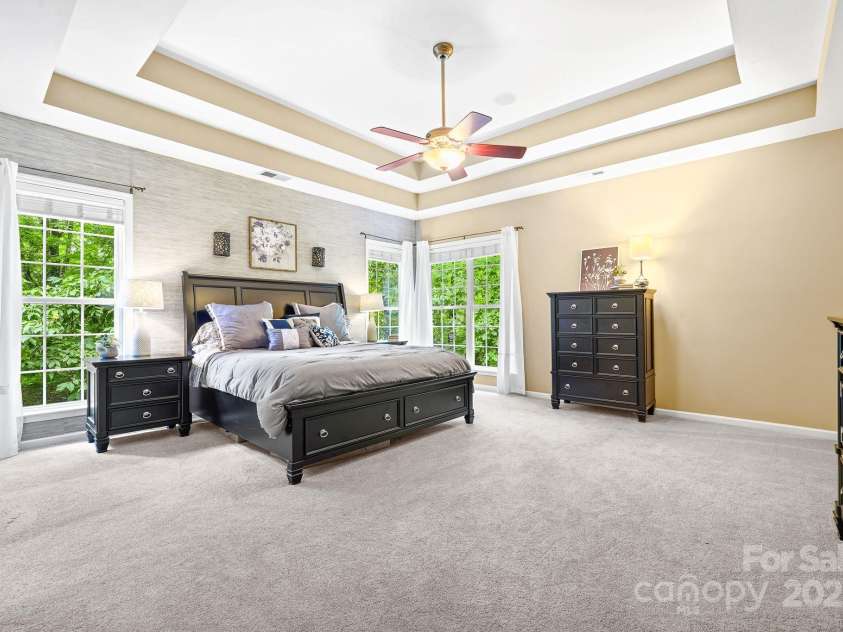 10501 Olde Irongate Lane, Mint Hill, NC 28227.  MLS# CAR4267766, YatesRealty ID 21371. 