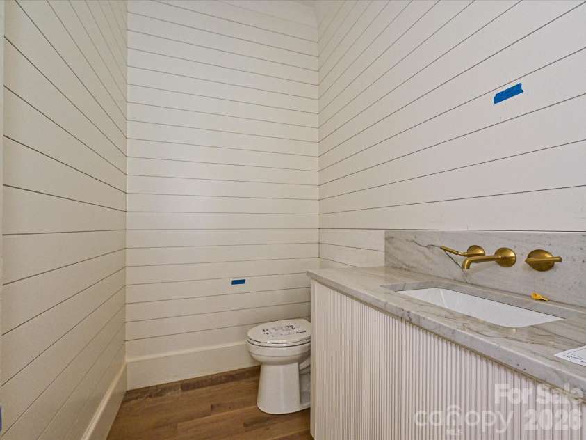1329 Bevis Drive, Charlotte, NC 28209.  MLS# CAR4381162, YatesRealty ID 21371. 