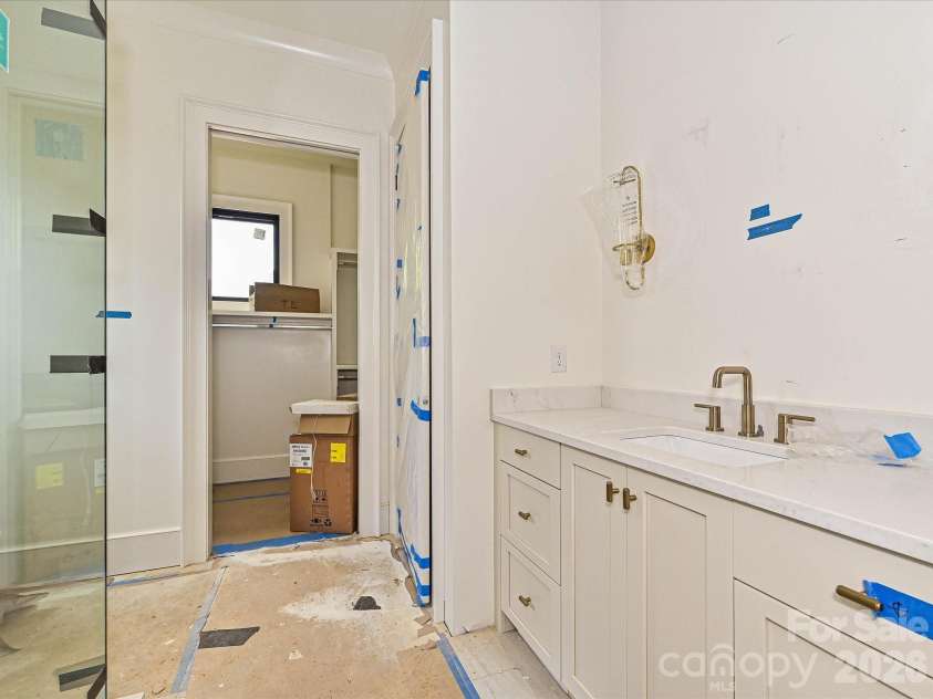 1329 Bevis Drive, Charlotte, NC 28209.  MLS# CAR4381162, YatesRealty ID 21371. 