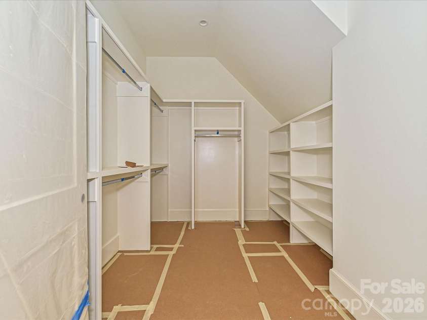 1329 Bevis Drive, Charlotte, NC 28209.  MLS# CAR4381162, YatesRealty ID 21371. 