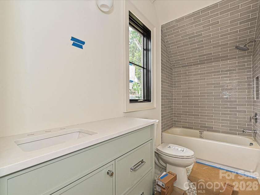1329 Bevis Drive, Charlotte, NC 28209.  MLS# CAR4381162, YatesRealty ID 21371. 
