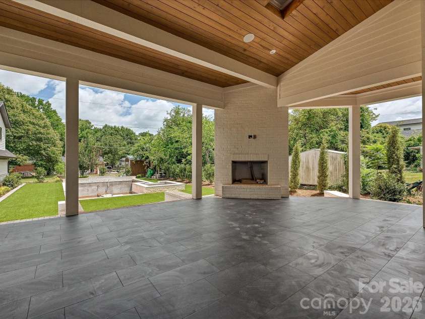 1329 Bevis Drive, Charlotte, NC 28209.  MLS# CAR4381162, YatesRealty ID 21371. 