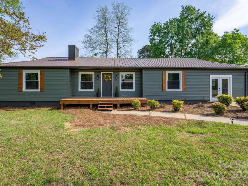 4115 Conley Street, Newton, NC 28658.  MLS# CAR4247825, YatesRealty ID 21374. 