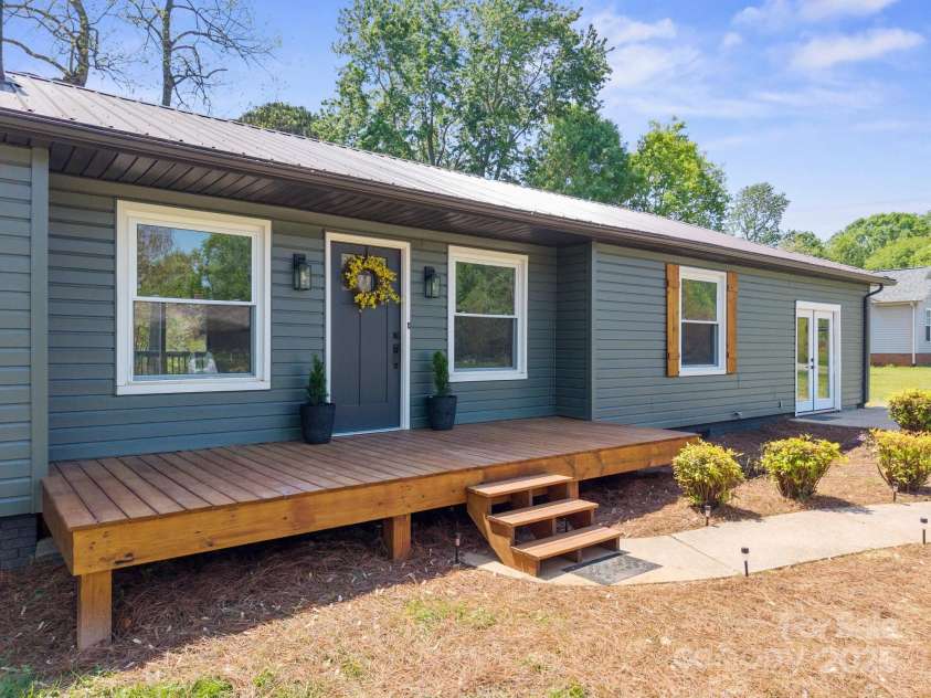 4115 Conley Street, Newton, NC 28658.  MLS# CAR4247825, YatesRealty ID 21374. 