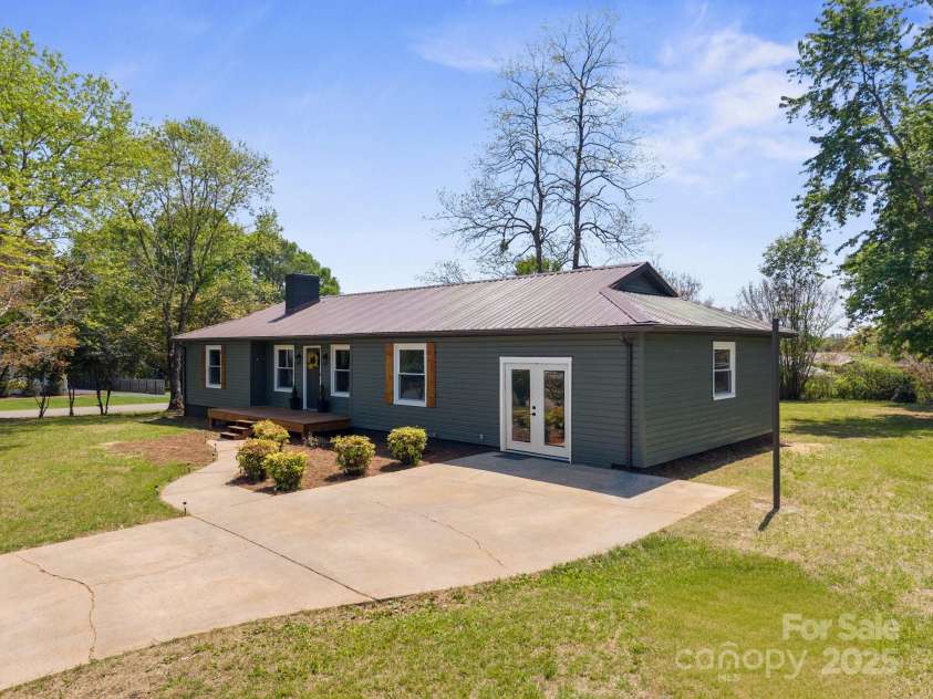 4115 Conley Street, Newton, NC 28658.  MLS# CAR4247825, YatesRealty ID 21374. 