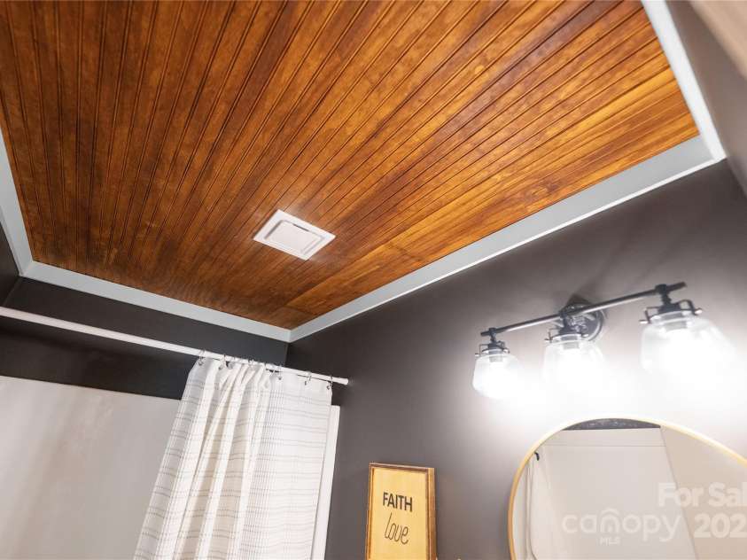 4115 Conley Street, Newton, NC 28658.  MLS# CAR4247825, YatesRealty ID 21374. Hall Bathroom Ceiling