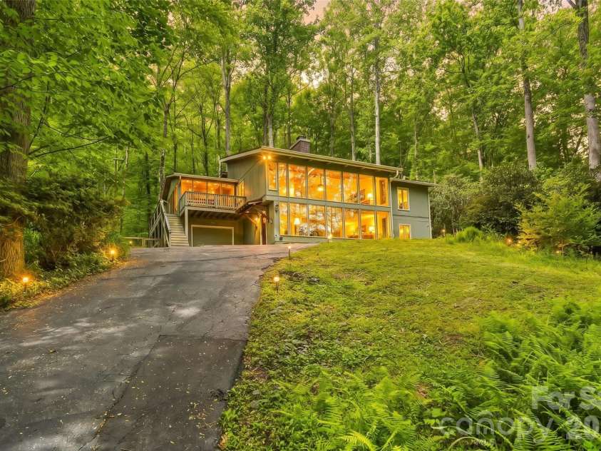 7820 Greenville Highway, Brevard, NC 28712.  MLS# CAR4380349, YatesRealty ID 21376. 