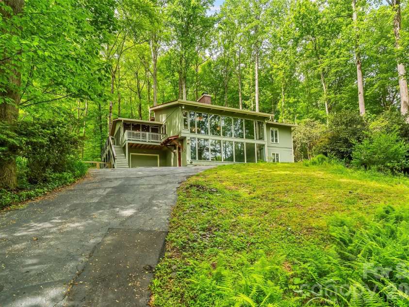 7820 Greenville Highway, Brevard, NC 28712.  MLS# CAR4380349, YatesRealty ID 21376. 