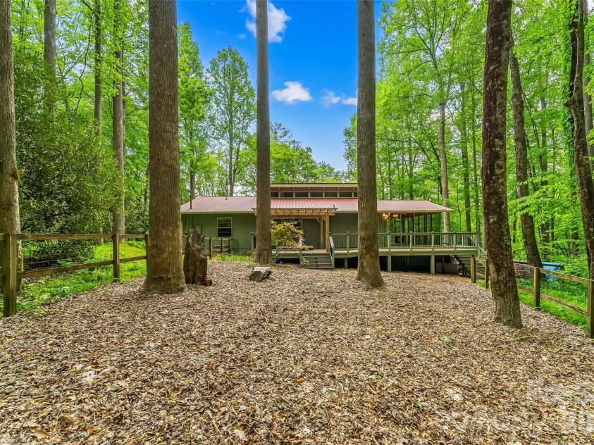 7820 Greenville Highway, Brevard, NC 28712.  MLS# CAR4380349, YatesRealty ID 21376. 