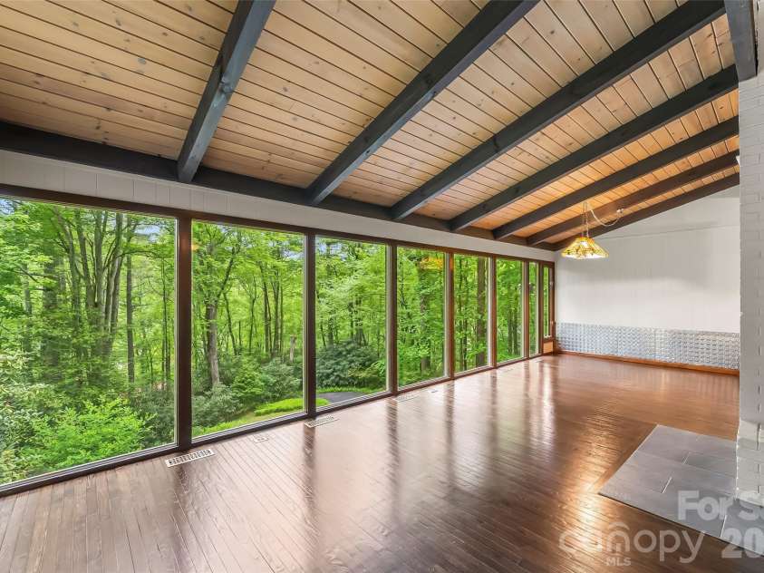 7820 Greenville Highway, Brevard, NC 28712.  MLS# CAR4380349, YatesRealty ID 21376. 