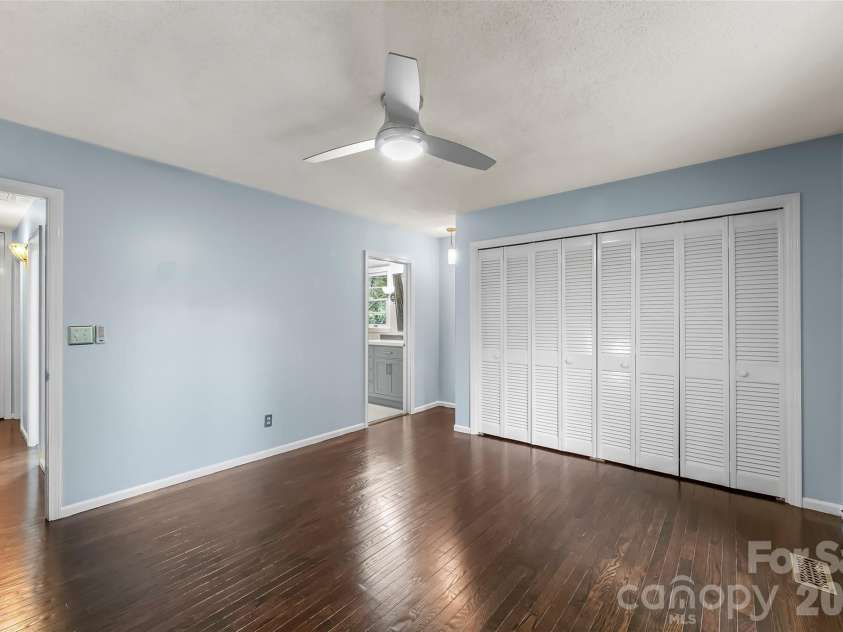 7820 Greenville Highway, Brevard, NC 28712.  MLS# CAR4380349, YatesRealty ID 21376. 
