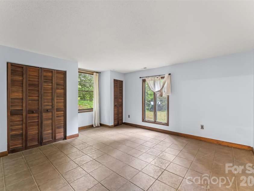 7820 Greenville Highway, Brevard, NC 28712.  MLS# CAR4380349, YatesRealty ID 21376. 