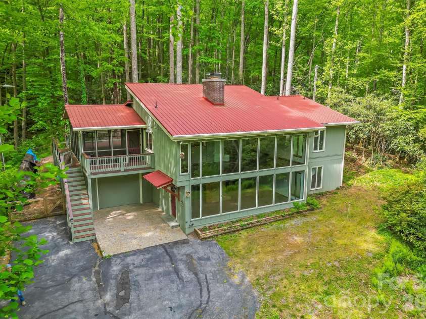 7820 Greenville Highway, Brevard, NC 28712.  MLS# CAR4380349, YatesRealty ID 21376. 