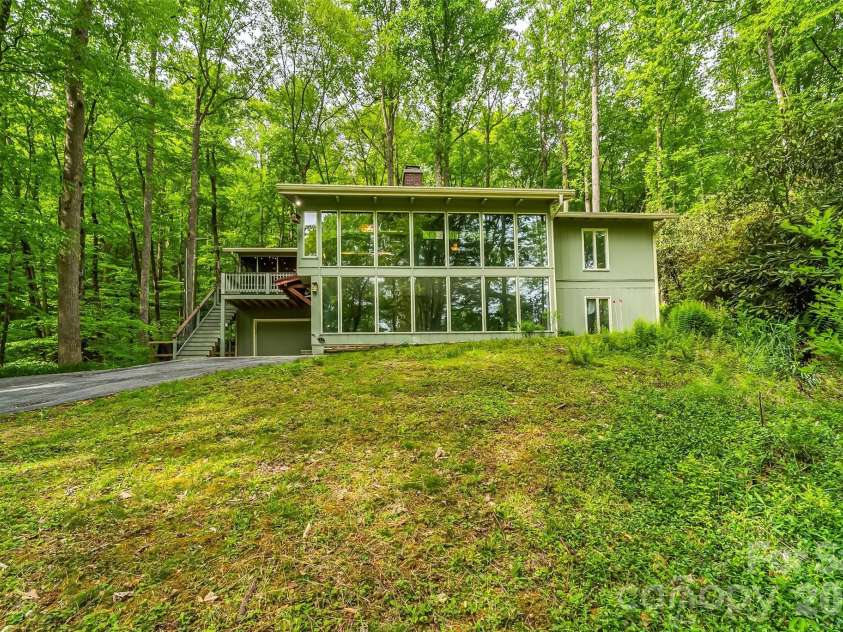 7820 Greenville Highway, Brevard, NC 28712.  MLS# CAR4380349, YatesRealty ID 21376. 