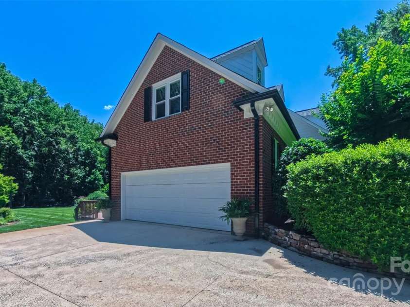 1240 Fawn Ridge Road, Concord, NC 28027.  MLS# CAR4271280, YatesRealty ID 21377. 