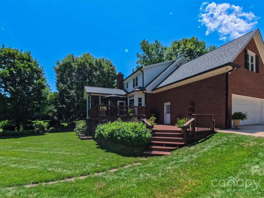 1240 Fawn Ridge Road, Concord, NC 28027.  MLS# CAR4271280, YatesRealty ID 21377. 