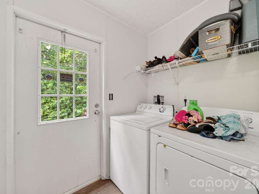 6956 Jamestowne Road, Lancaster, SC 29720.  MLS# CAR4379160, YatesRealty ID 21377. 