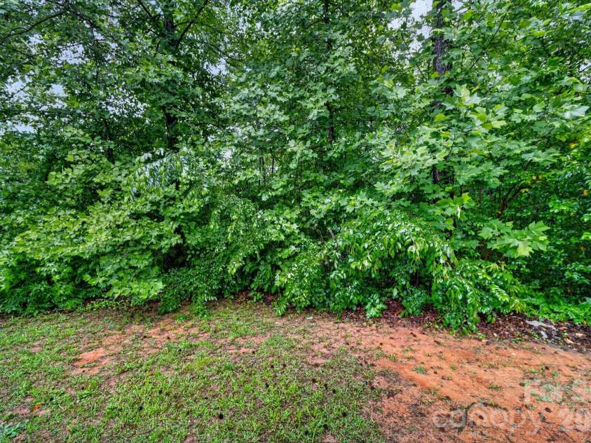 6956 Jamestowne Road, Lancaster, SC 29720.  MLS# CAR4379160, YatesRealty ID 21377. 