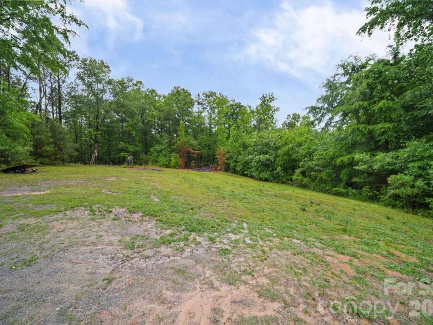 6956 Jamestowne Road, Lancaster, SC 29720.  MLS# CAR4379160, YatesRealty ID 21377. 