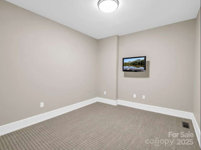 556 High Pines Loop, Lake Lure, NC 28746.  MLS# CAR4239460, YatesRealty ID 21378. Bonus Room/Storage/Office,etc.