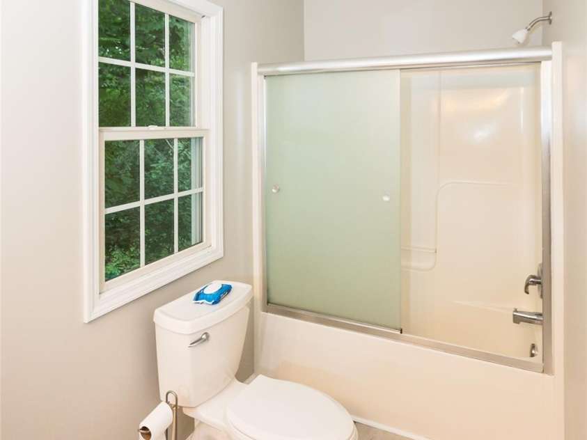 13 Castle Street, Asheville, NC 28803.  MLS# CAR4278006, YatesRealty ID 2138. Primary Bathroom