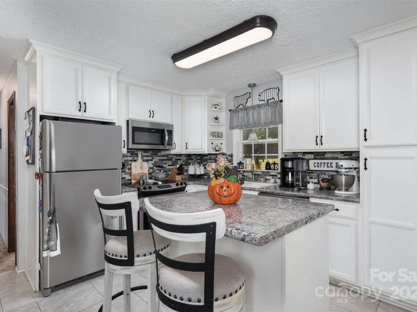 3220 Sawmill Road, Hickory Grove, SC 29717.  MLS# CAR4119221, YatesRealty ID 2138. Full Kitchen View